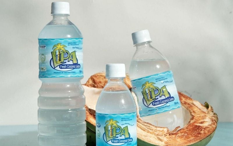 Nước dừa đóng chai hỗ trợ giảm cholesterol trong cơ thể